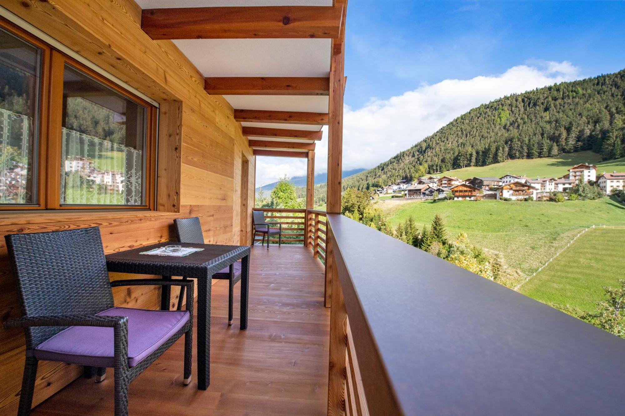 Apartments La Rives Santa Cristina Val Gardena Exterior photo